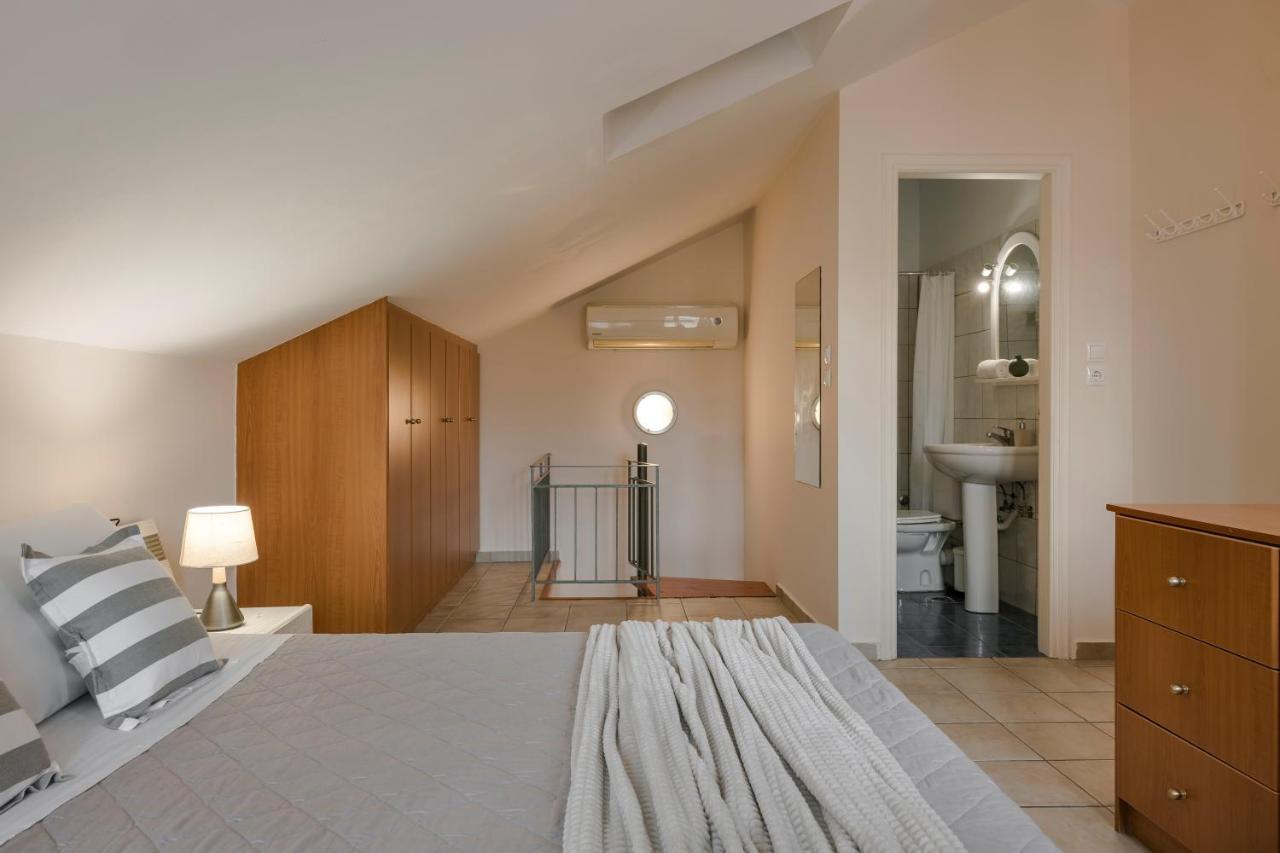 Koutouki Home! Аргостолион Экстерьер фото
